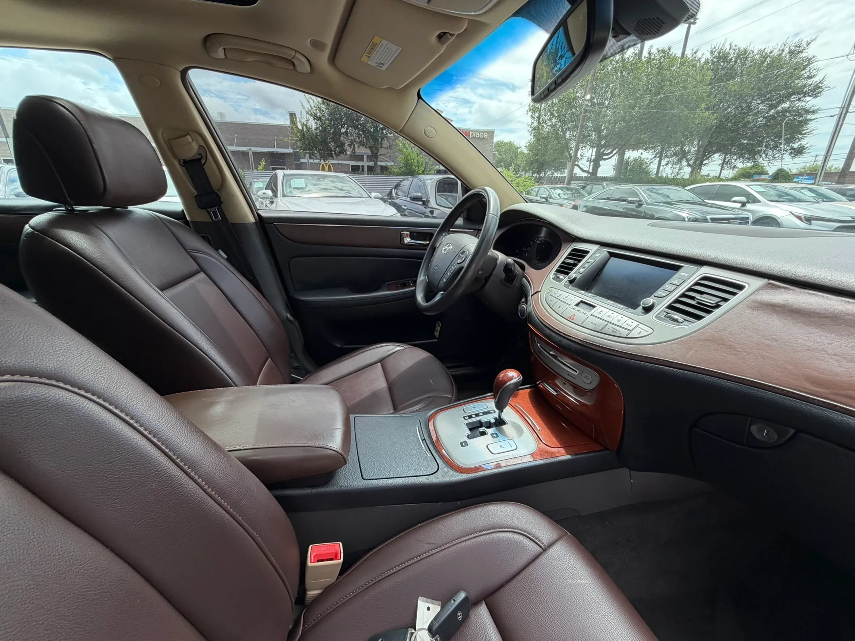 Used 2013 Hyundai Genesis 3.8 w/ Premium Pkg RWD image 17
