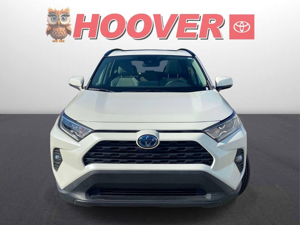 Used 2021 Toyota RAV4 XLE Premium AWD/4WD image 5