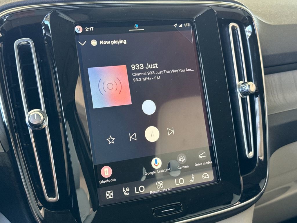 New 2026 Volvo XC40 B5 Plus w/ Protection Package Premier image 17