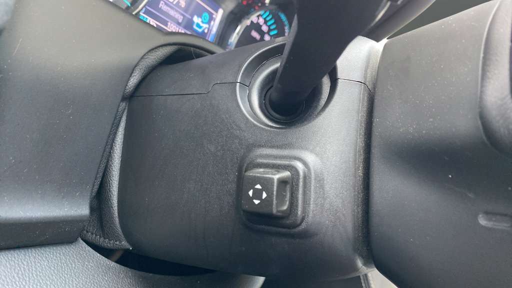 Used 2020 GMC Yukon SLT AWD/4WD image 36