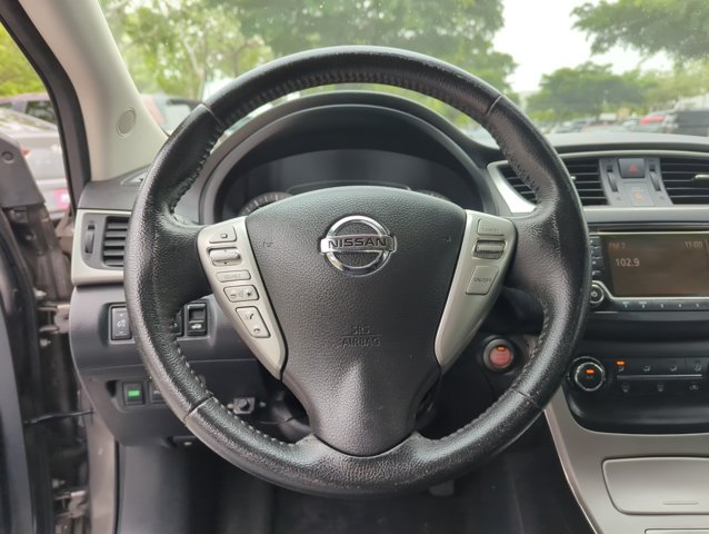 Used 2015 Nissan Sentra SV FWD image 18