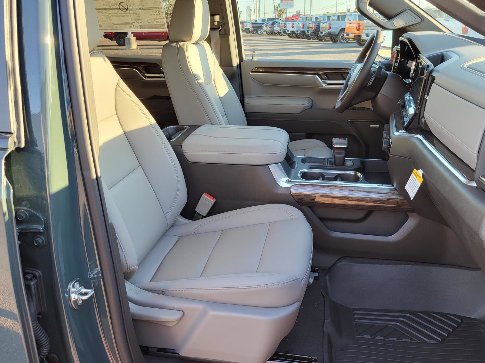 New 2026 Chevrolet Silverado 1500 LT Trail Boss w/ Convenience Package II image 10