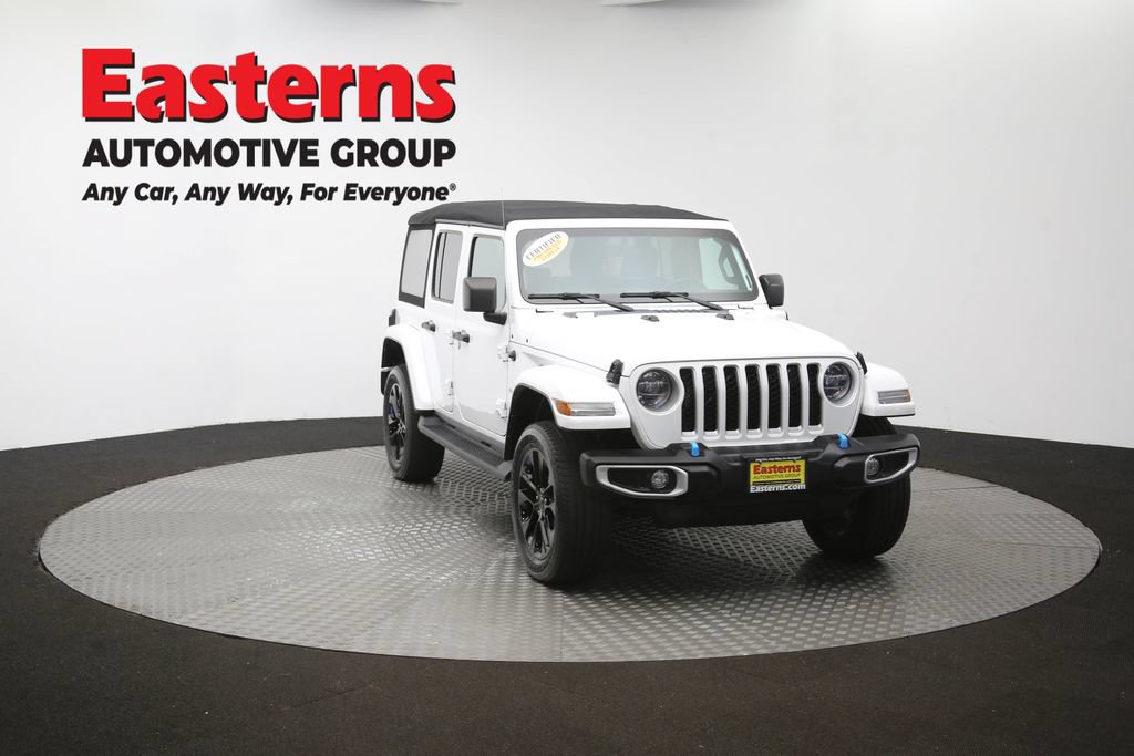 Used 2022 Jeep Wrangler Unlimited Sahara w/ Cold Weather Group AWD/4WD image 52
