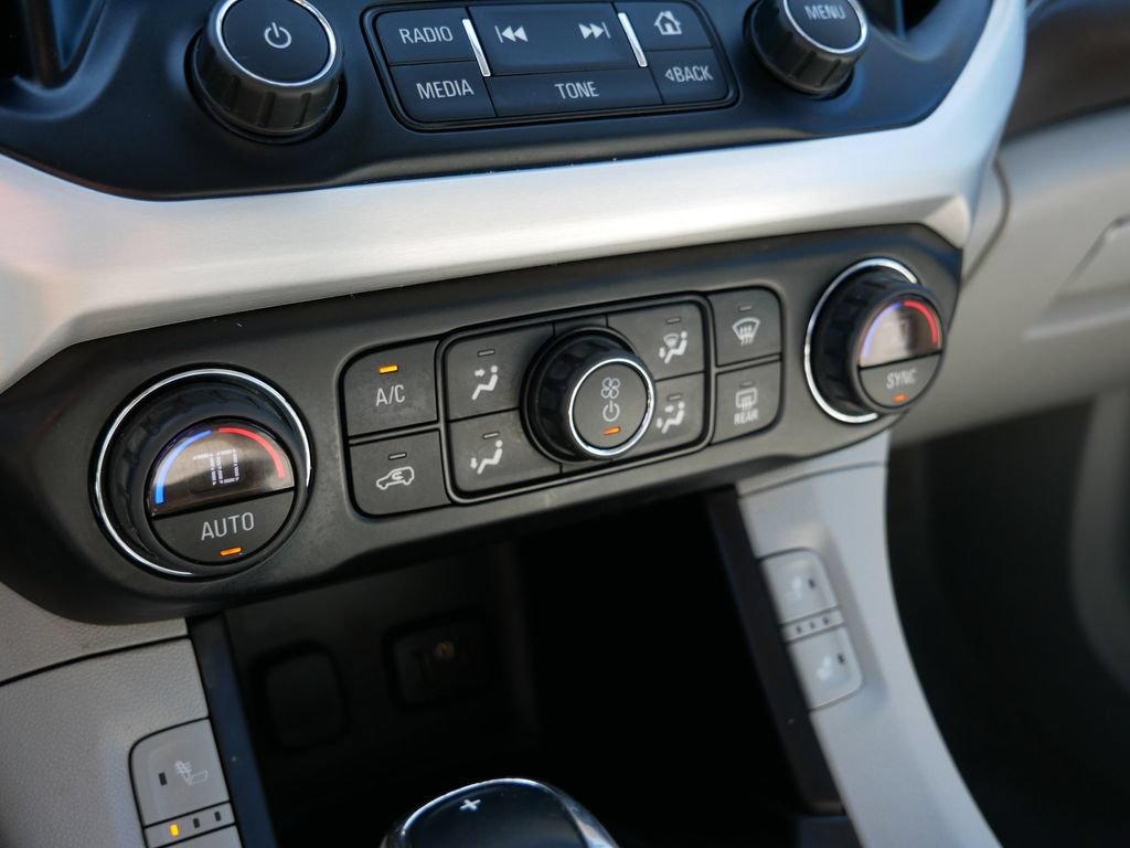 Used 2019 GMC Acadia SLT w/ LPO, Floor Liner Package AWD/4WD image 27