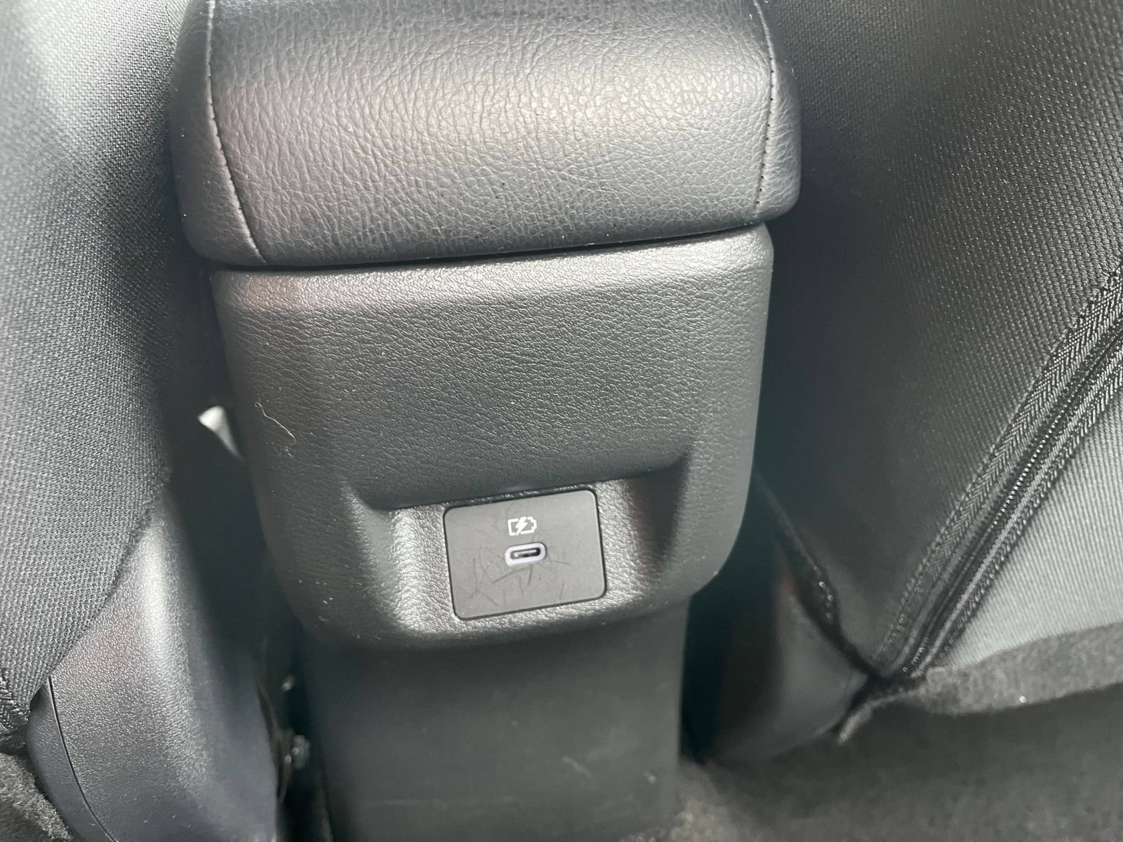 Used 2025 Nissan Versa SV FWD image 22