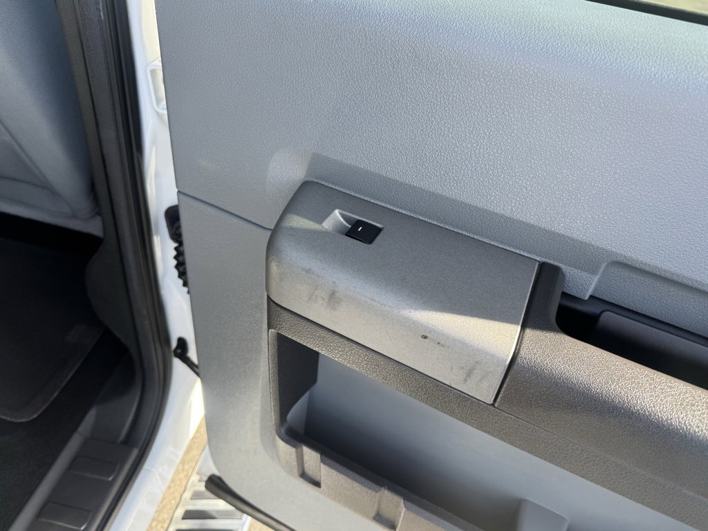 Used 2012 Ford F250 XLT w/ XLT Premium Pkg image 28