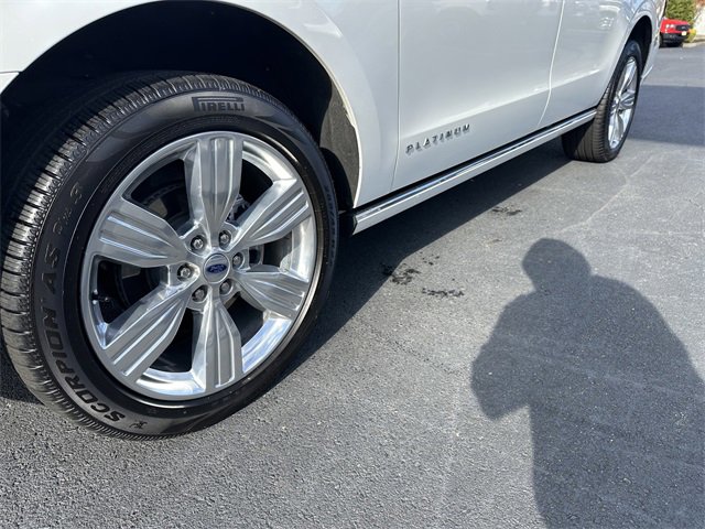 Certified 2024 Ford Expedition Max Platinum image 12