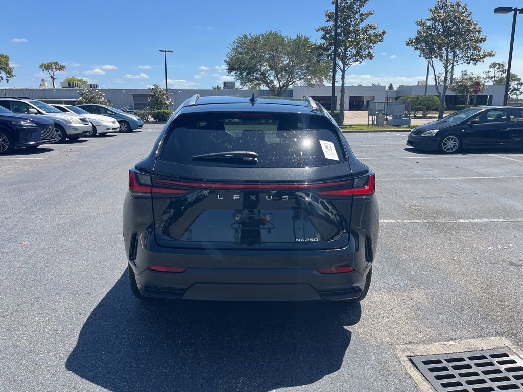 Used 2024 Lexus NX 250 FWD w/ Towing Package (2000 Lbs) image 4