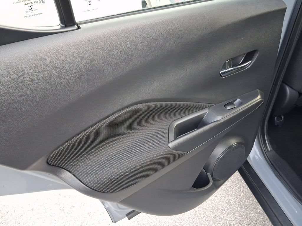 Certified 2023 Nissan Kicks SV FWD image 11