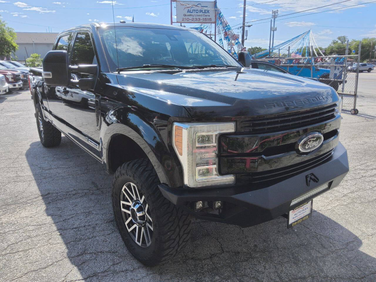 Used 2018 Ford F250 Lariat w/ Lariat Ultimate Package AWD/4WD image 1