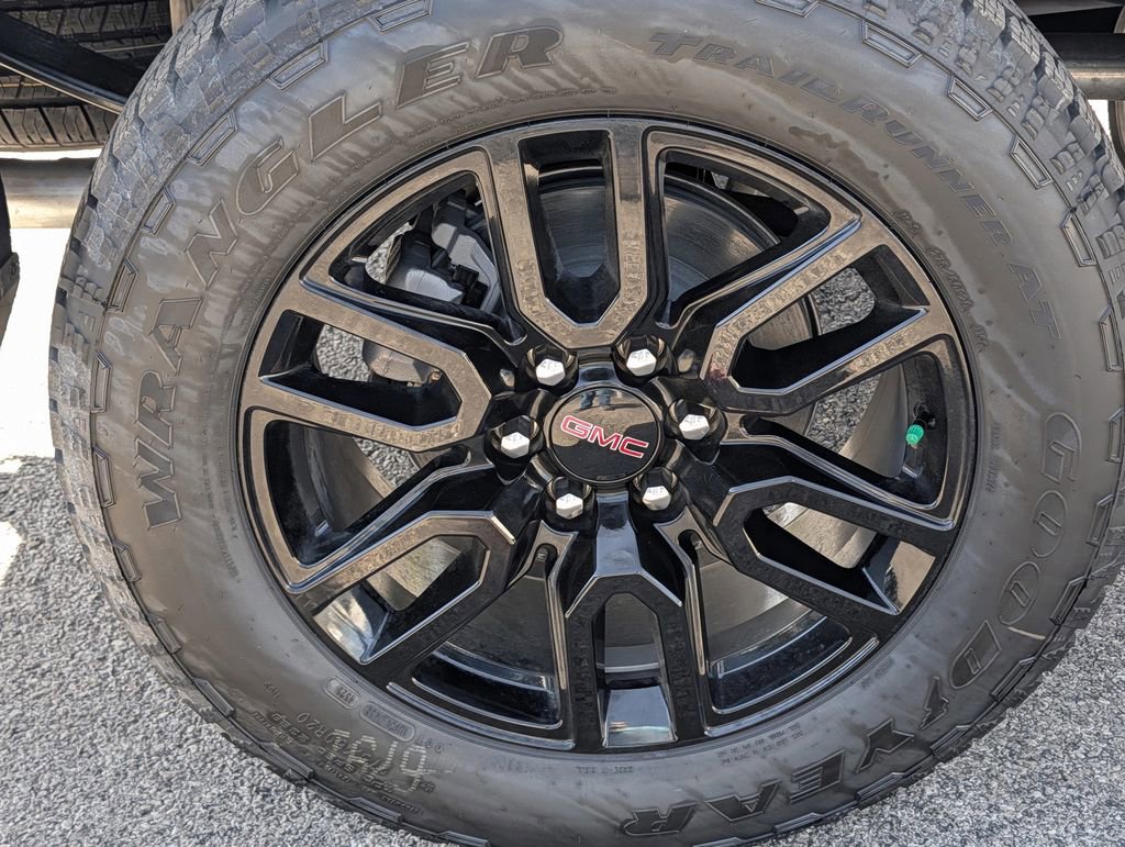 New 2026 GMC Sierra 1500 Elevation w/ X31 Off-Road Package AWD/4WD image 8