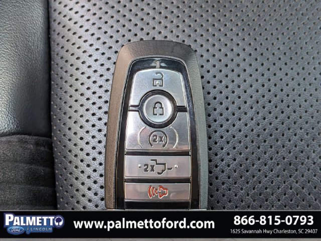 Used 2023 Ford F150 Raptor w/ Raptor 37 Performance Package AWD/4WD image 31