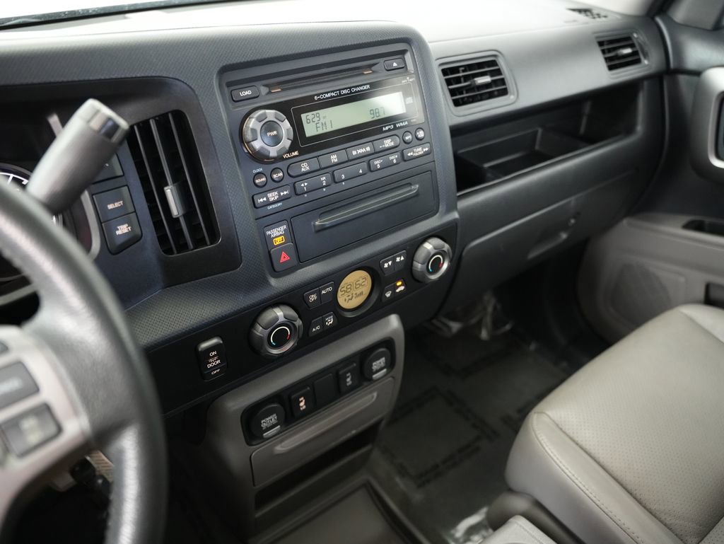 Used 2014 Honda Ridgeline RTL image 18