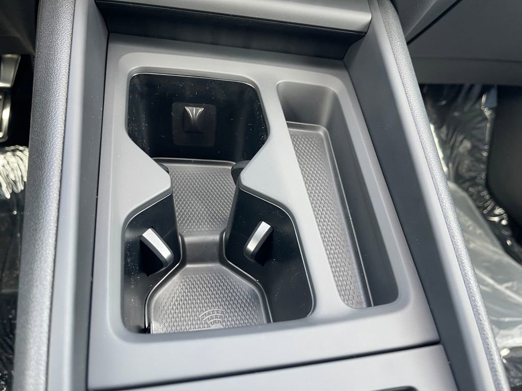 New 2026 Volkswagen Tiguan SE R-Line image 17