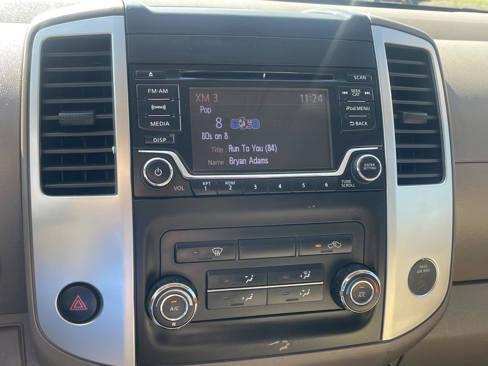 Used 2018 Nissan Frontier SV AWD/4WD image 8