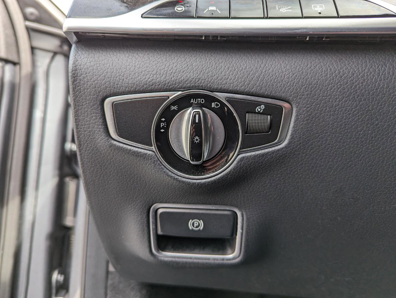 Used 2019 Mercedes-Benz S 560 4MATIC Sedan image 15