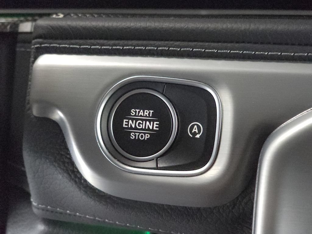 Used 2025 Mercedes-Benz G 550 image 16