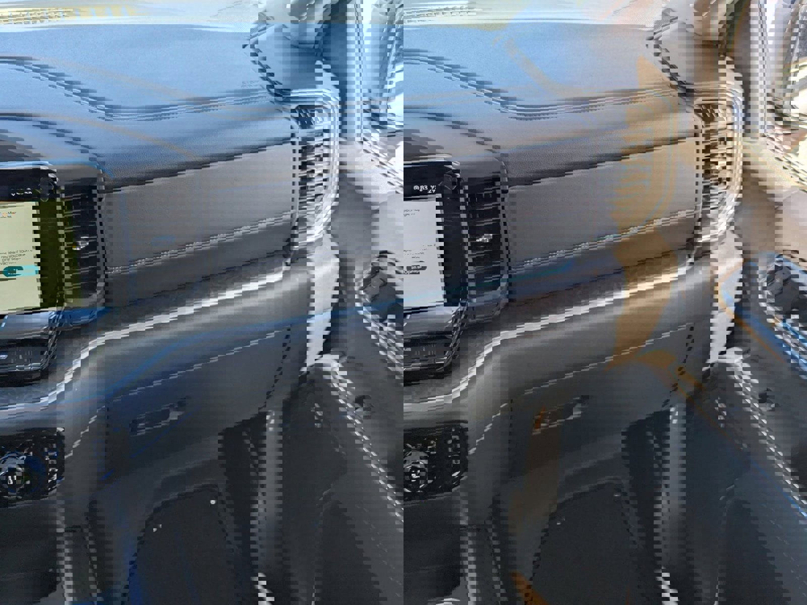 Used 2025 Chevrolet Silverado 1500 RST w/ Convenience Package II image 18