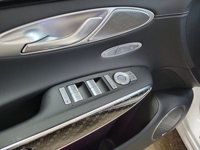 Certified 2022 Genesis GV70 3.5T Sport w/ Sport Prestige Package AWD/4WD image 13