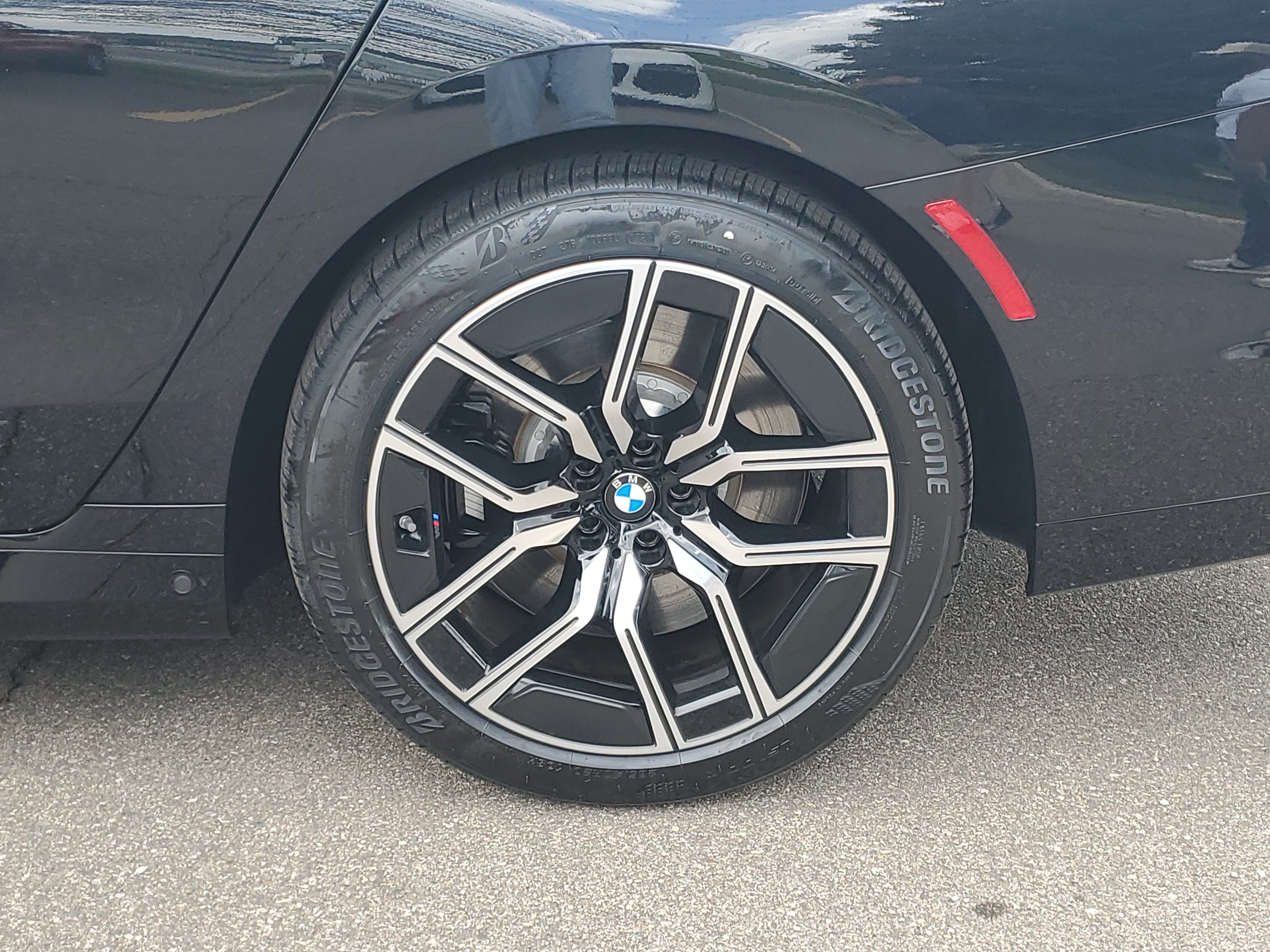 New 2026 BMW 760i xDrive w/ Executive Package AWD/4WD image 25