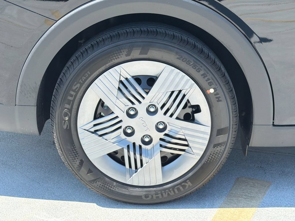 New 2026 Kia K4 FWD image 7