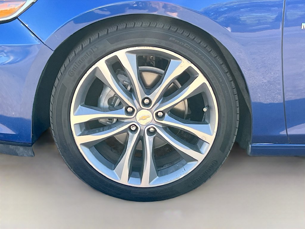 Used 2023 Chevrolet Malibu LT FWD image 33