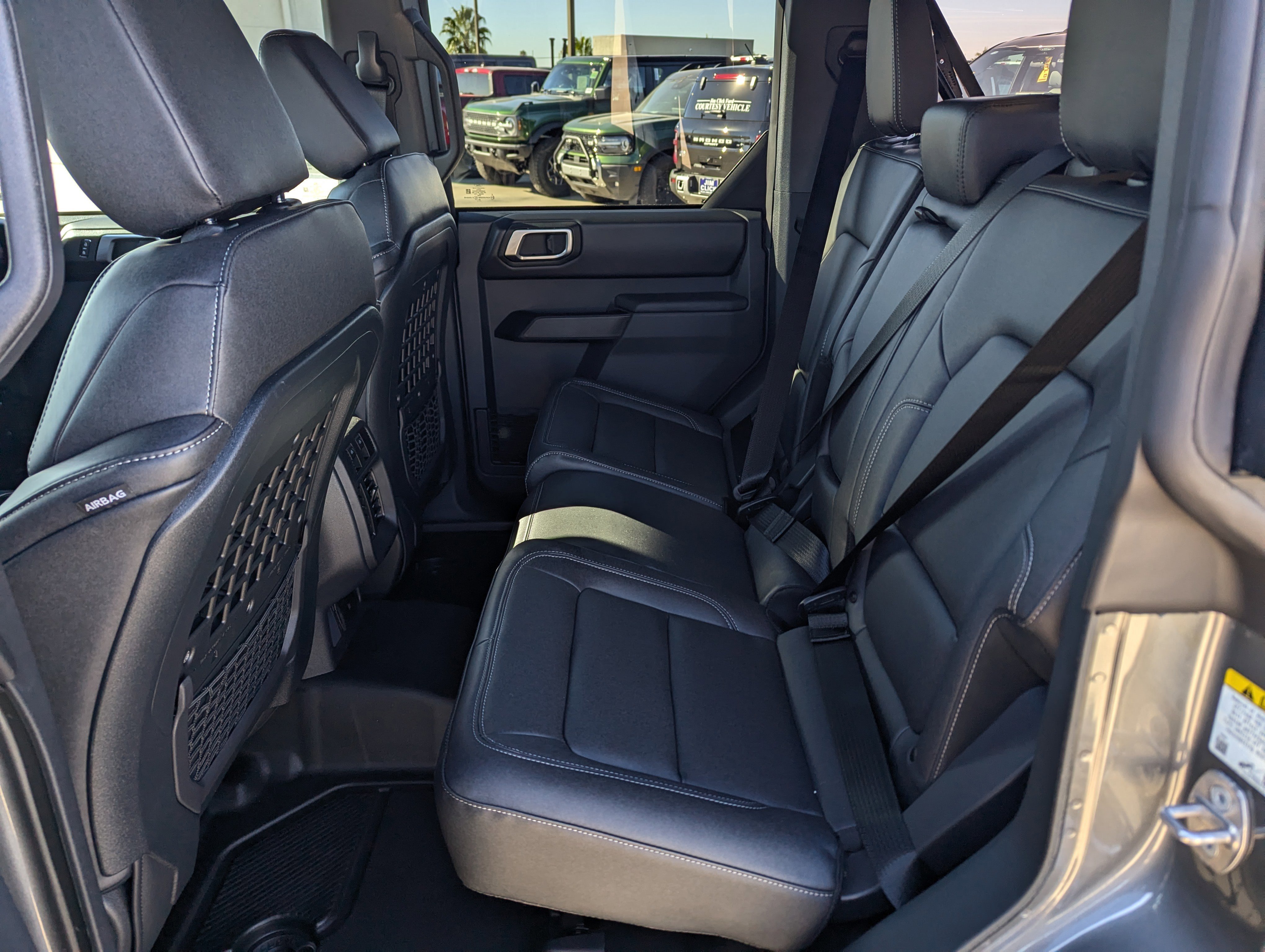 New 2025 Ford Bronco Badlands image 8