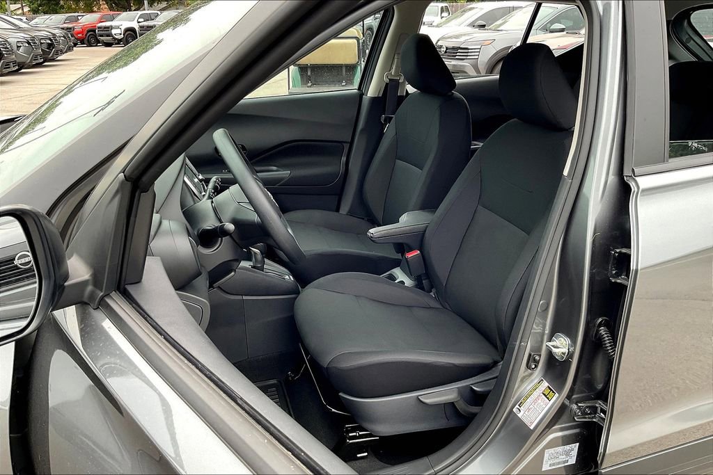 New 2025 Nissan Kicks Play S image 14