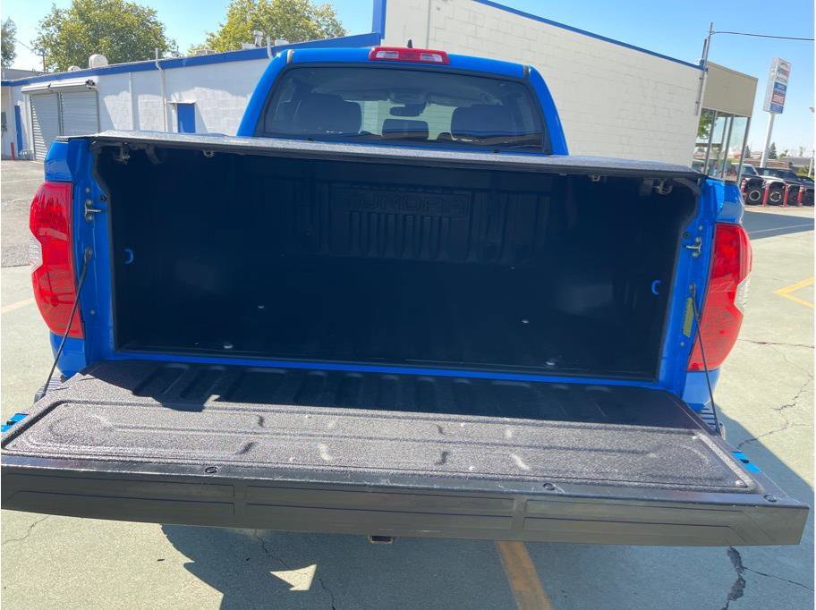 Used 2020 Toyota Tundra SR5 w/ TRD Off-Road Package image 21