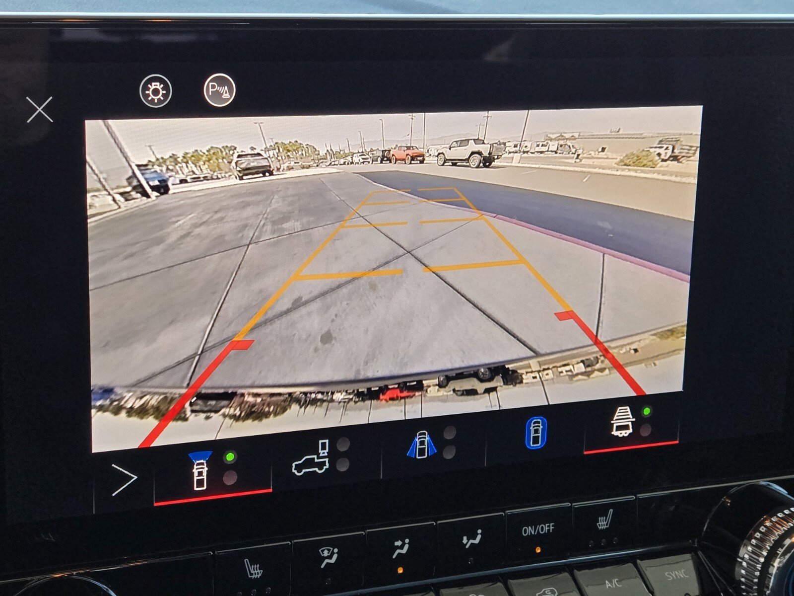 New 2025 GMC Canyon Elevation w/ Convenience Package image 14