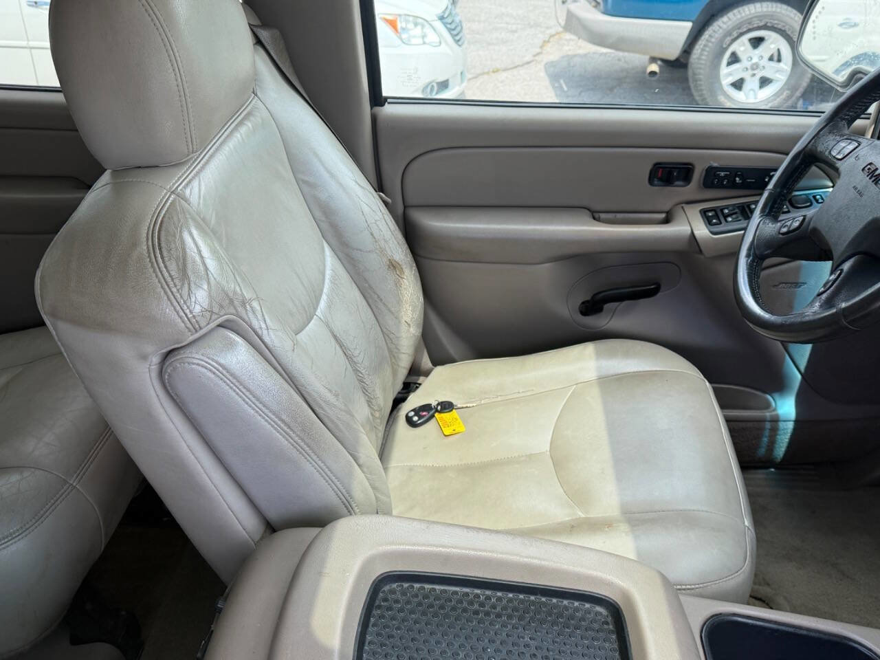 Used 2004 GMC Yukon XL SLT w/ Preferred Equipment Group RWD image 27