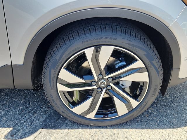 New 2025 Volvo XC40 B5 Ultra w/ Climate Package AWD/4WD image 15