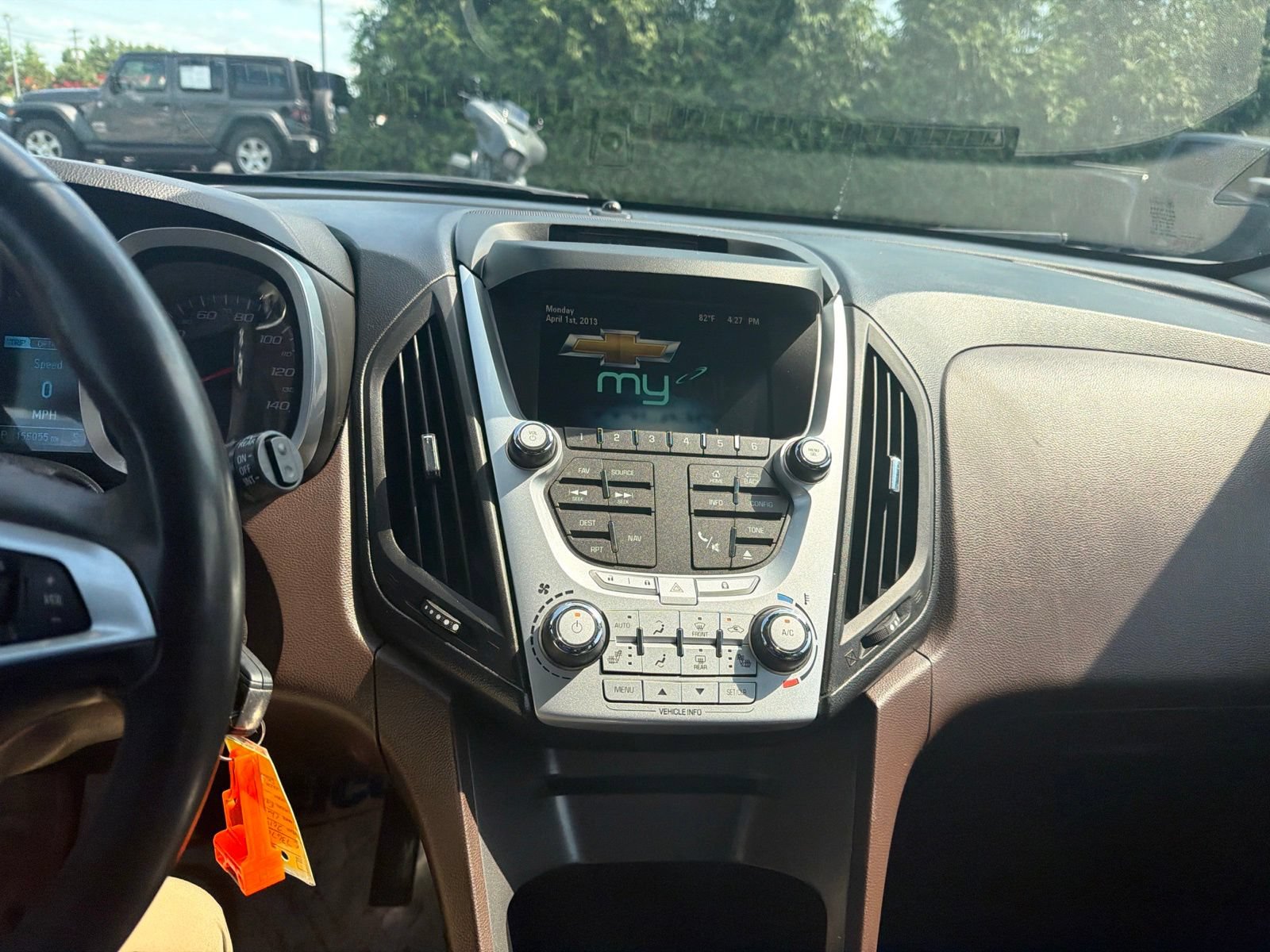 Used 2013 Chevrolet Equinox LTZ AWD/4WD image 11