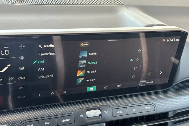 Used 2025 Kia K4 GT-Line w/ GT-Line Premium Package FWD image 17