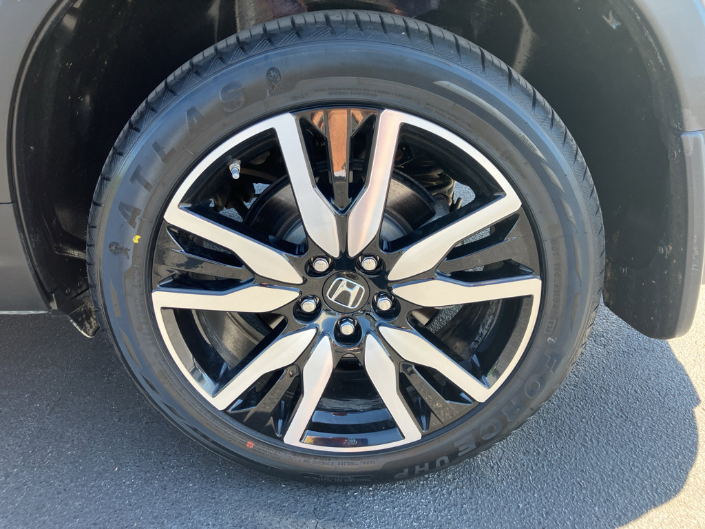 Used 2022 Honda Pilot Touring image 12