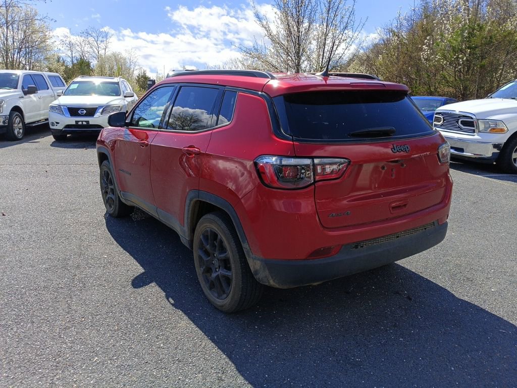 Used 2025 Jeep Compass Latitude w/ Altitude Special Edition image 3