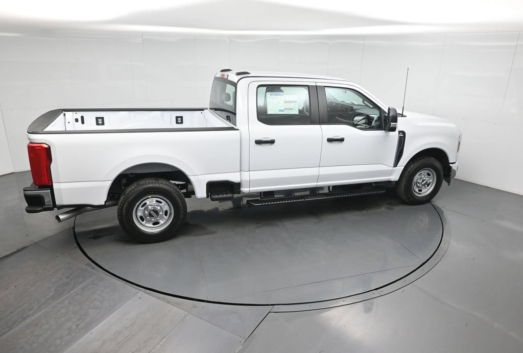 New 2026 Ford F250 XL w/ XL Chrome Package RWD image 36