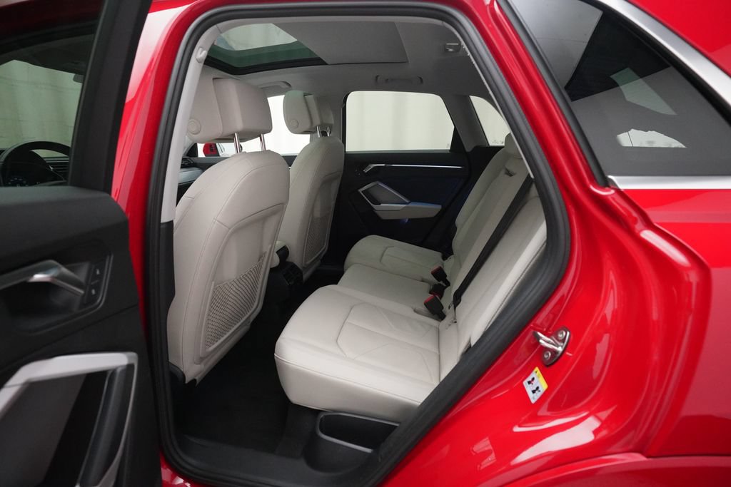 Certified 2022 Audi Q3 2.0T Premium Plus AWD/4WD image 16