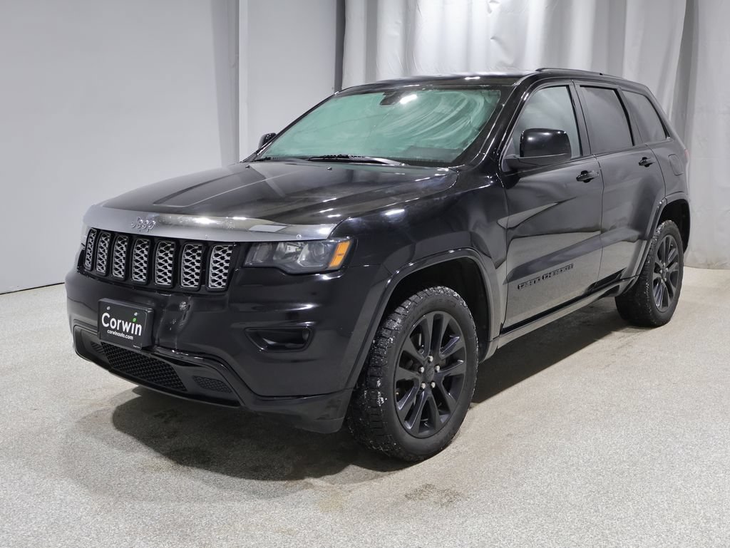 Used 2019 Jeep Grand Cherokee Altitude AWD/4WD image 11