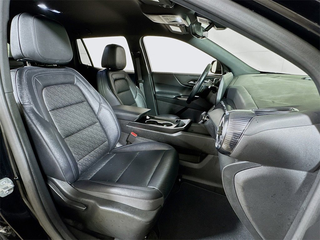 Used 2025 Chevrolet Equinox LT w/ Convenience Package II image 26