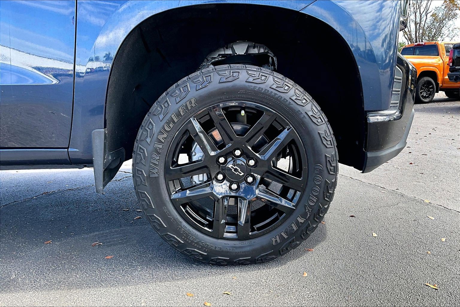 Certified 2021 Chevrolet Silverado 1500 LT Trail Boss w/ Convenience Package II image 9