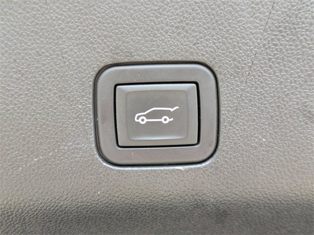 Used 2024 GMC Yukon Denali image 14