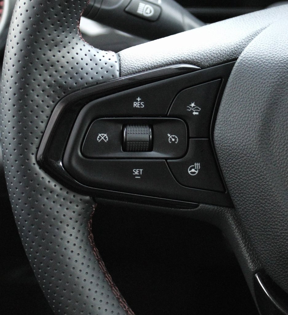Used 2024 Chevrolet Trax RS w/ Driver Confidence Package image 30
