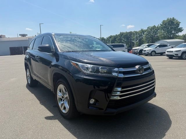 Used 2018 Toyota Highlander Limited FWD image 7