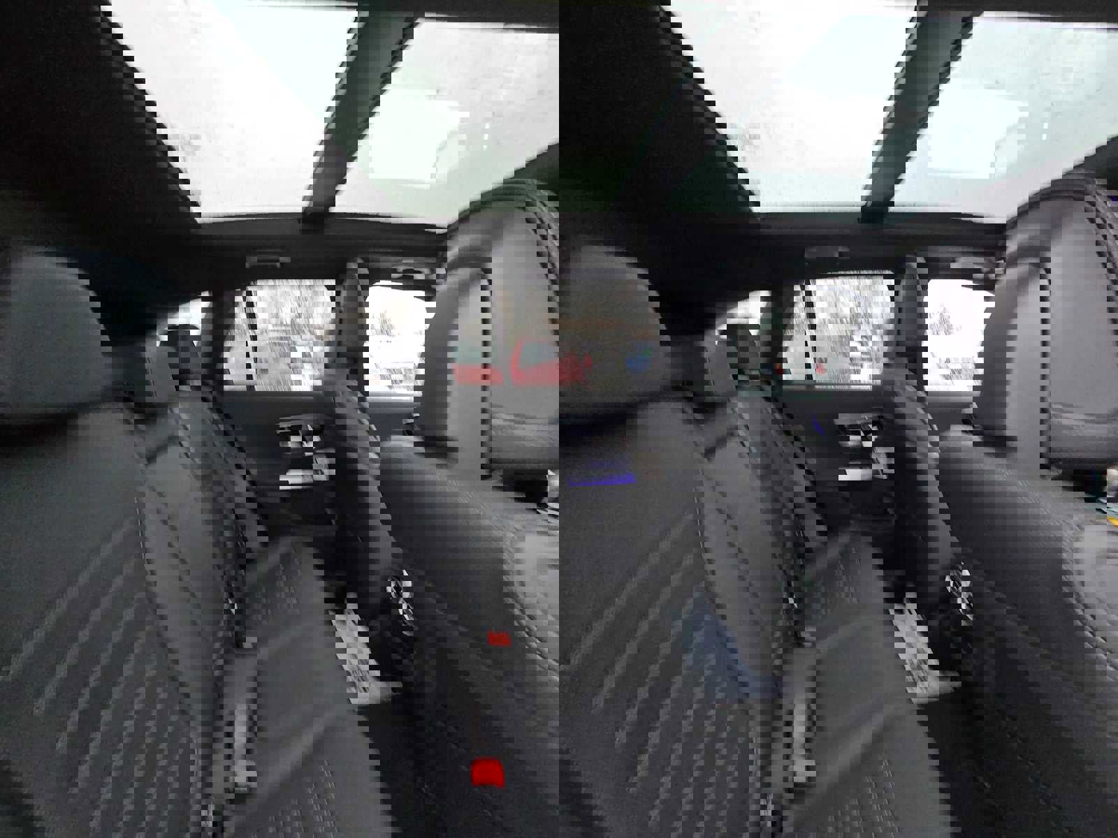 Used 2025 Mercedes-Benz GLC 350e 4MATIC image 18