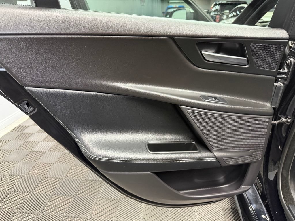 Used 2018 Jaguar XE S RWD image 42