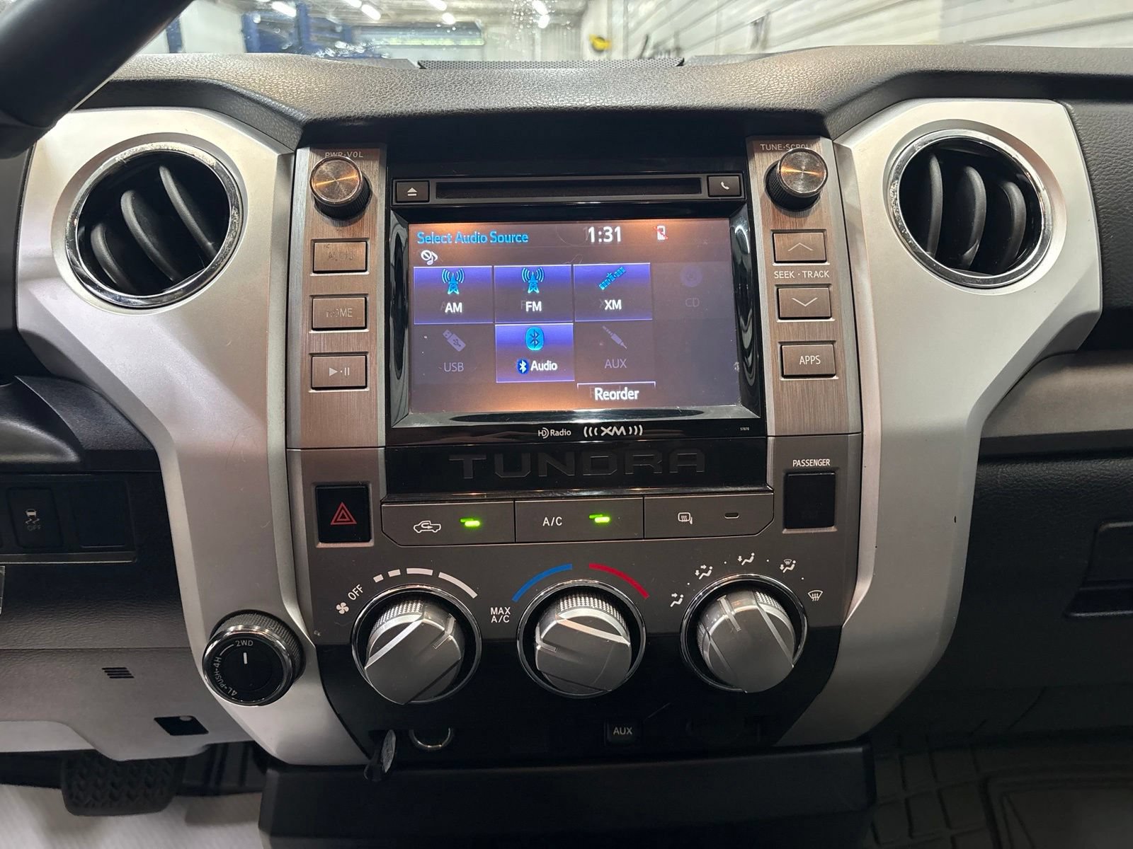 Used 2015 Toyota Tundra SR5 AWD/4WD image 16