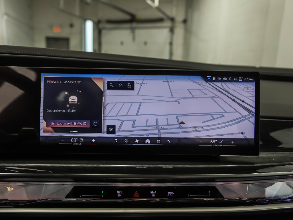 Used 2026 BMW 750e xDrive w/ Executive Package AWD/4WD image 15