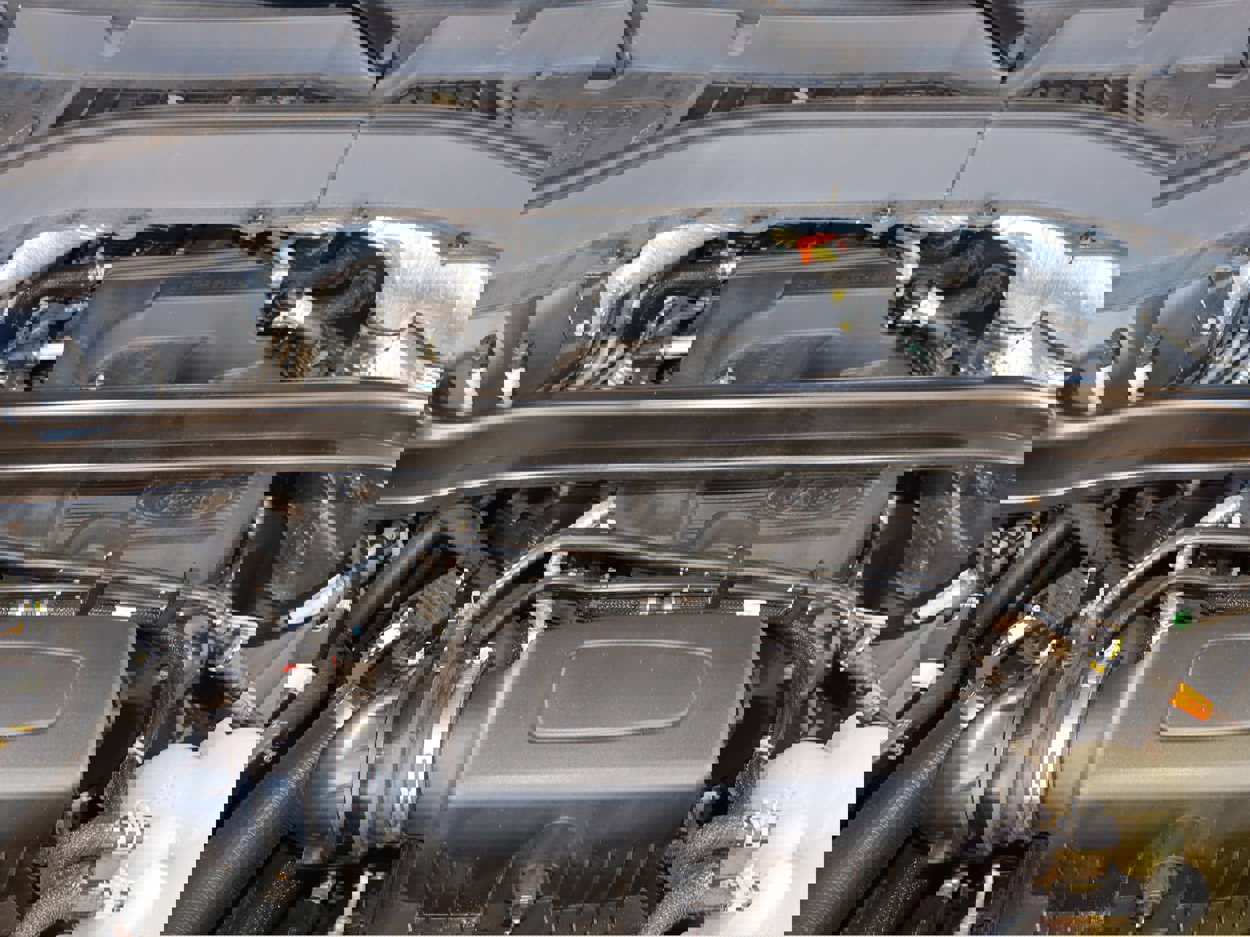 Used 2020 Ford Explorer Limited image 28