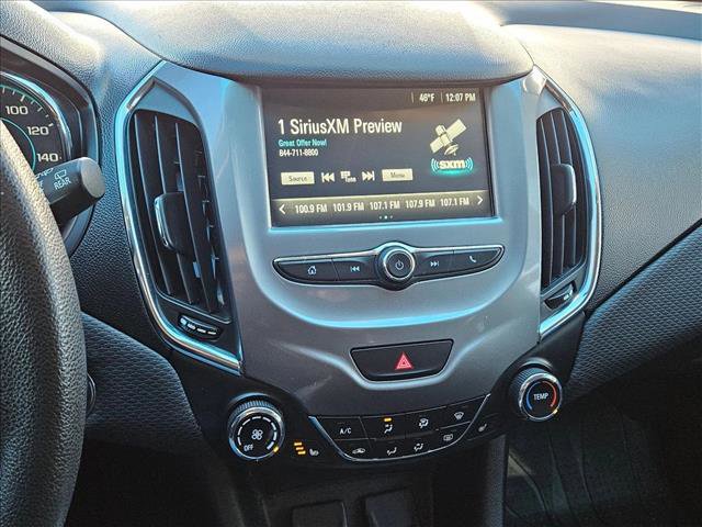 Used 2018 Chevrolet Cruze LT w/ Convenience Package image 13